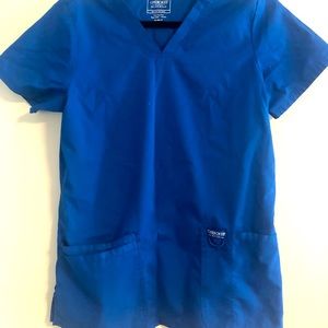 Cherokee scrub top